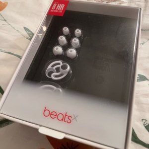 Beats X Wireless Earphone Accessories and Silicon Carrying Case